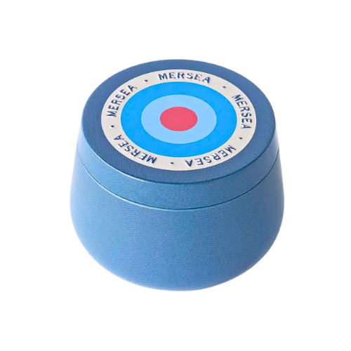 A 3.5 oz hand poured candle with hints of pepper, citrus, and moss. You will be transported to the high seas, with deep blue water and an endless horizon. 
Made in the United States.