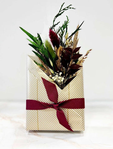 Holiday Dried Floral & Gift Wrap Workshop - 11/16 - Bon Vivant Gift Boxes